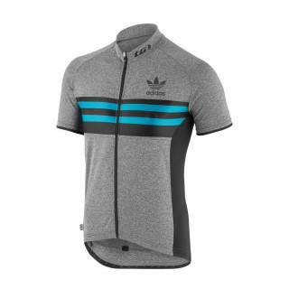 Maillot corto de ciclismo Adidas: comodidad y frescura para tus rutas
