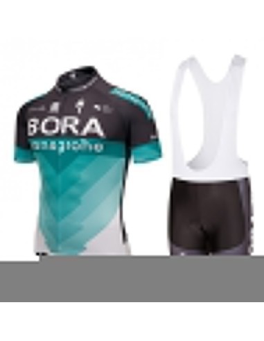 Conjunto de ciclismo Bora: comodidad y frescura para tus paseos en verano