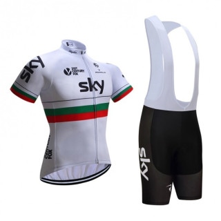 Conjunto de ciclismo corto SKY: comodidad y frescura para tus paseos