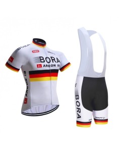 Conjunto corto de ciclismo Bora: comodidad y estilo para tus rutas