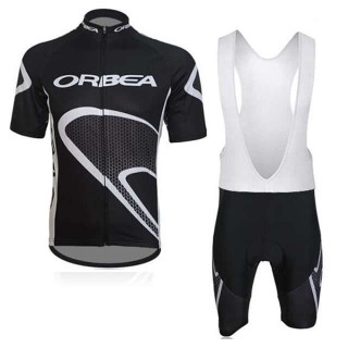 Conjunto de ciclismo corto Orbea: comodidad y frescura para tus paseos