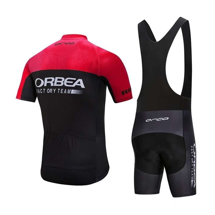 Equipación de ciclismo Orbea: comodidad y estilo para tus paseos en verano