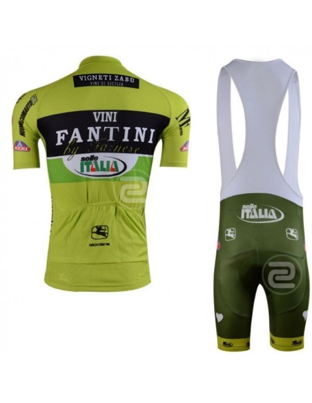 Equipación de ciclismo Vini Fantini: comodidad y estilo para tus rutas en verano