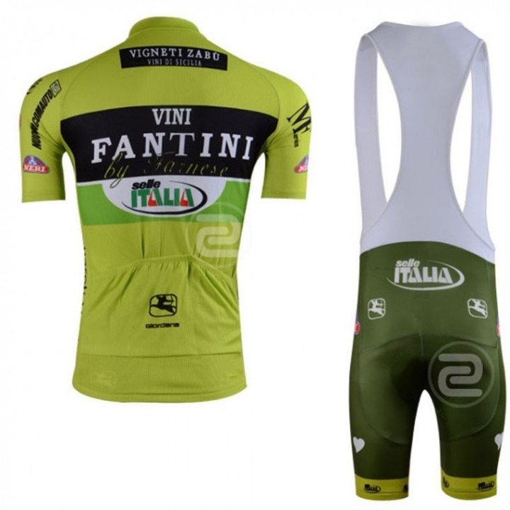 Equipación de ciclismo Vini Fantini: comodidad y estilo para tus rutas en verano