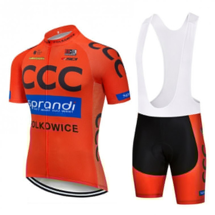 Conjunto de ciclismo CCC: comodidad y frescura para tus paseos de verano