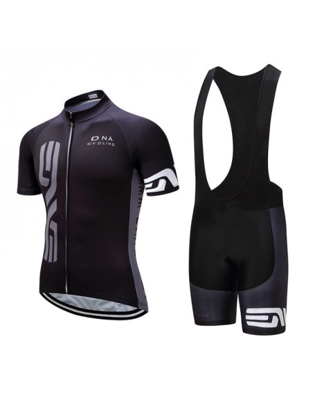 Conjunto corto de ciclismo Enve: comodidad y frescura para tus rutas