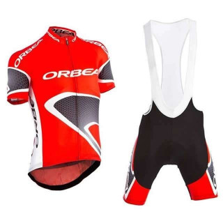Conjunto de ciclismo corto Orbea: comodidad y estilo al pedalear