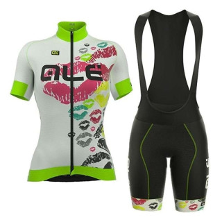 Consigue el mejor conjunto de ciclismo corto ALE para tus aventuras en verano