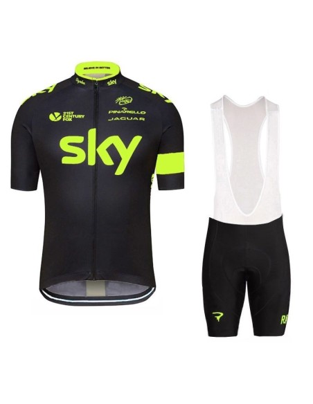 Conjunto de ciclismo corto SKY: comodidad y frescura para tus paseos