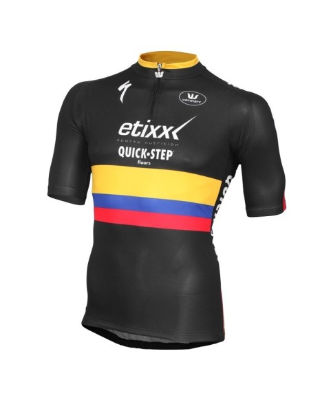 Conjunto de ciclismo Etixx: comodidad y frescura para tus rutas
