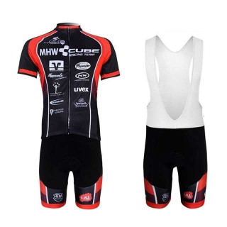 Conjunto corto de ciclismo Cube: comodidad y frescura para tus rutas