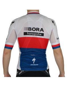 Equipación de ciclismo Bora: comodidad y estilo para tus rutas de verano 2