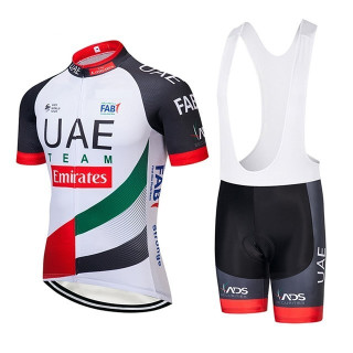 Equipación de ciclismo UAE Team Emirates: comodidad y estilo para tus rutas