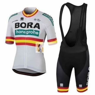 Conjunto de ciclismo Bora: comodidad y frescura para tus rutas de verano