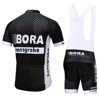 Conjunto de ciclismo Bora: comodidad y frescura para tus rutas de verano
