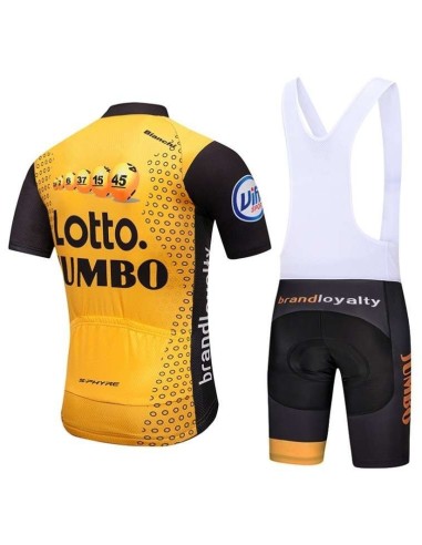 Conjunto corto de ciclismo Lotto: comodidad y frescura para tus paseos