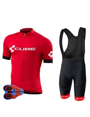 Conjunto corto de ciclismo Cube: comodidad y frescura para tus paseos