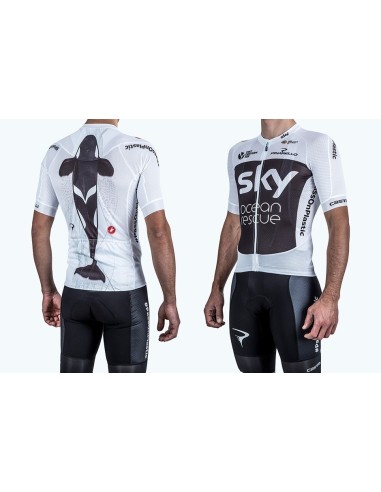 Conjunto de ciclismo corto SKY: comodidad y estilo para tus rutas