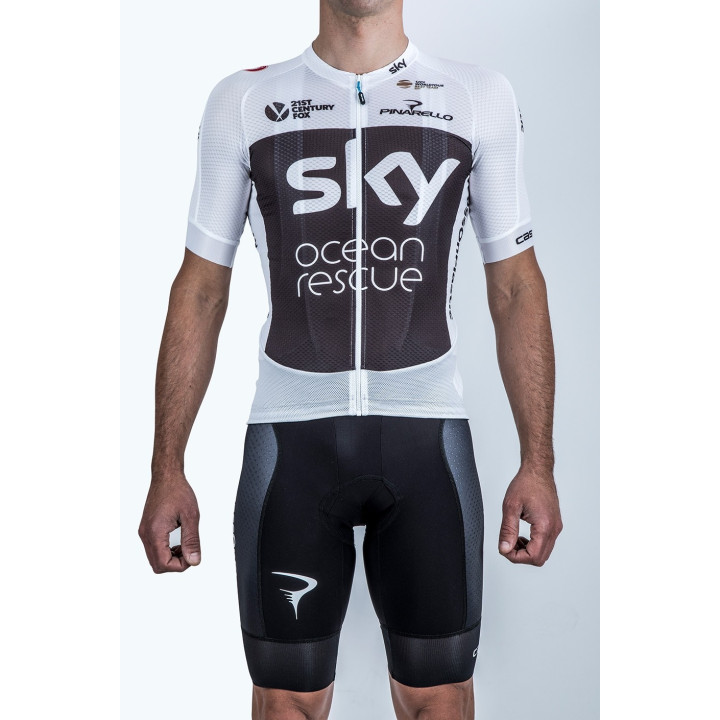 Conjunto de ciclismo corto SKY: comodidad y estilo para tus rutas