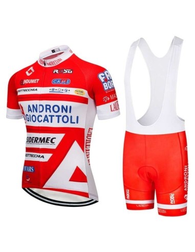 Equipación de ciclismo Androni: comodidad y estilo para tus paseos de verano