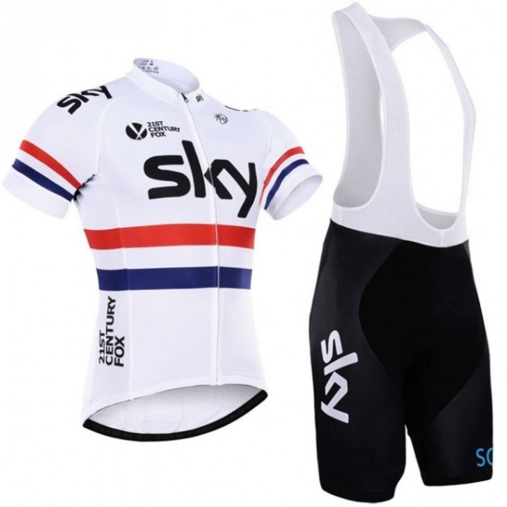 Conjunto de ciclismo SKY: comodidad y frescura para tus paseos de verano