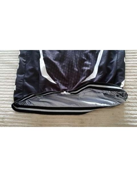 Equipación de ciclismo MMR: comodidad y estilo para tus paseos este verano