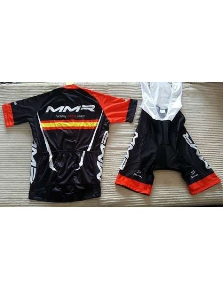 Equipación de ciclismo MMR: comodidad y estilo para tus paseos este verano