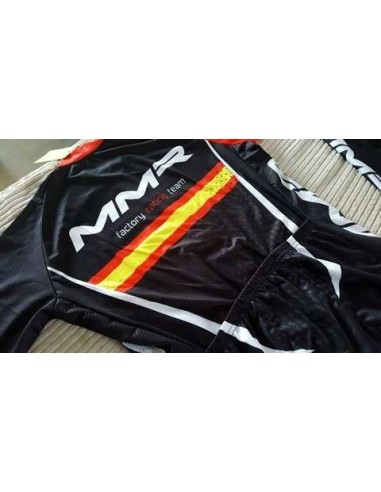 Equipación de ciclismo MMR: comodidad y estilo para tus paseos este verano