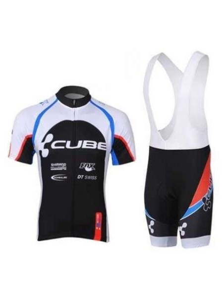 Conjunto corto de ciclismo Cube: comodidad y calidad para tus rutas
