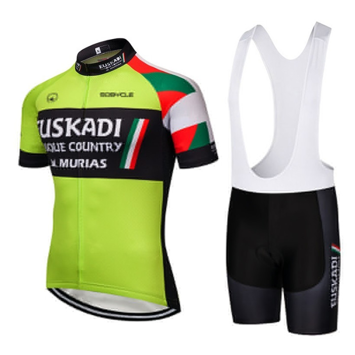 Conjunto de ciclismo Euskadi Murias: comodidad y estilo para tus rutas