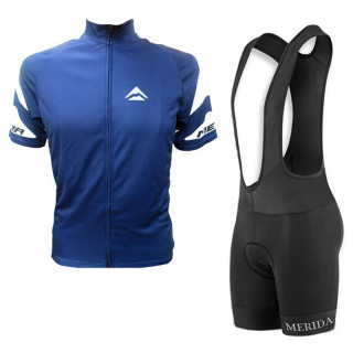 Conjunto de ciclismo Merida: comodidad y frescura para tus rutas
