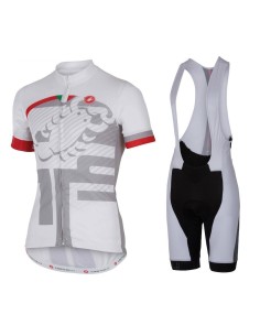 Conjunto corto de ciclismo Castelli: comodidad y estilo para tus rutas