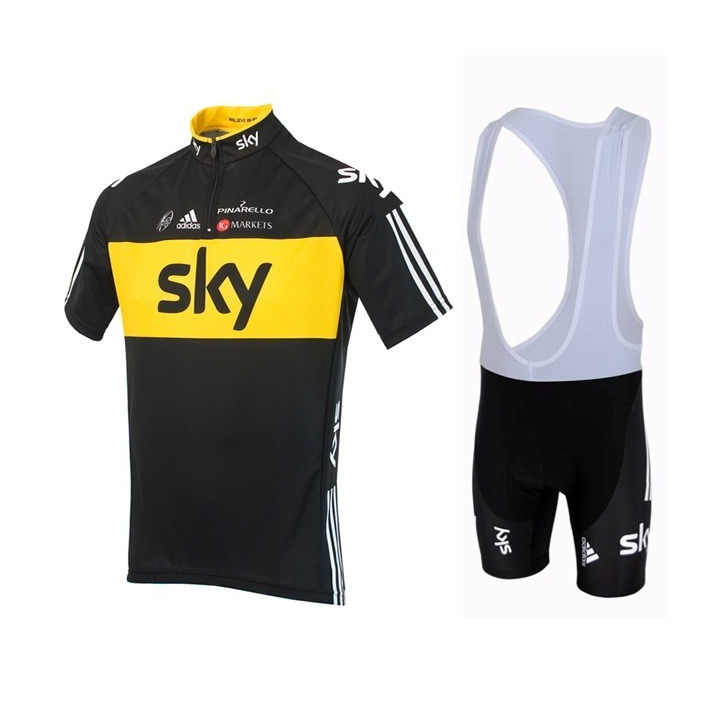 Conjunto de ciclismo SKY: comodidad y frescura para tus rutas en verano
