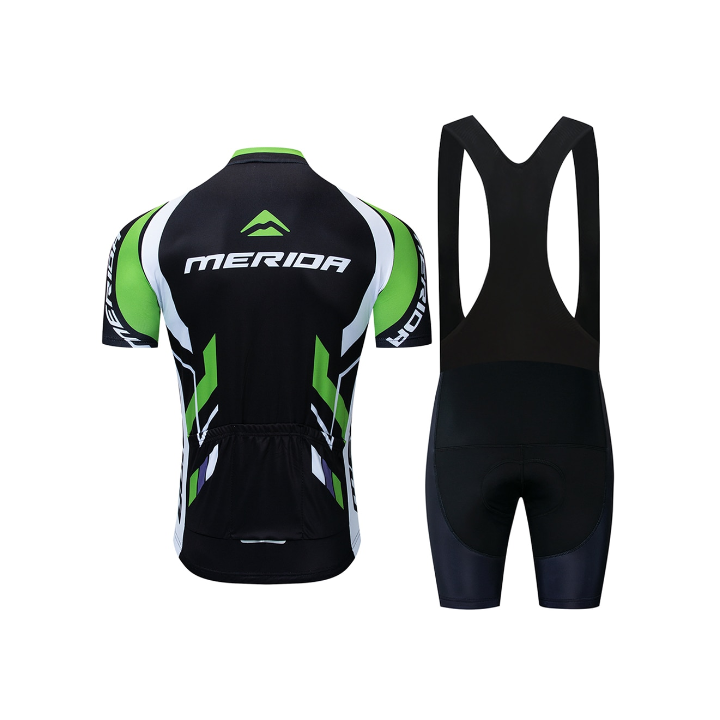 Equipación de ciclismo Merida: comodidad y frescura para tus paseos de verano