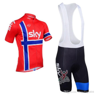 Equipación de ciclismo SKY: comodidad y frescura para tus pedaleos