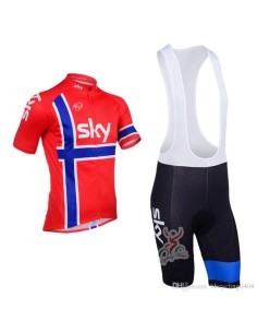 Equipación de ciclismo SKY: comodidad y frescura para tus pedaleos