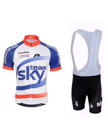 Conjunto corto de ciclismo SKY: comodidad y estilo para tus paseos