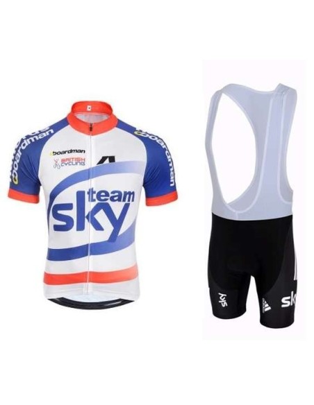 Conjunto corto de ciclismo SKY: comodidad y estilo para tus paseos