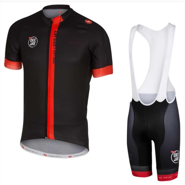 Equipación de ciclismo Castelli: comodidad y calidad para tus paseos veraniegos