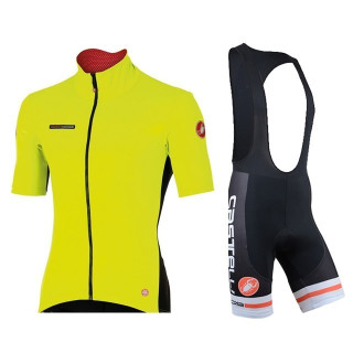 Conjunto de ciclismo Castelli: comodidad y estilo para tus rutas en verano