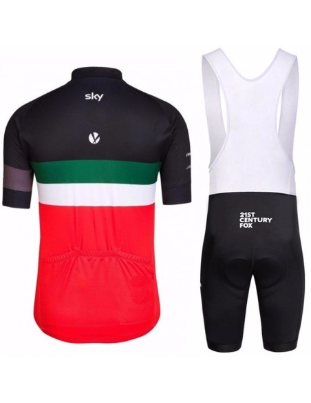 Conjunto de ciclismo SKY: comodidad y frescura para tus paseos de verano