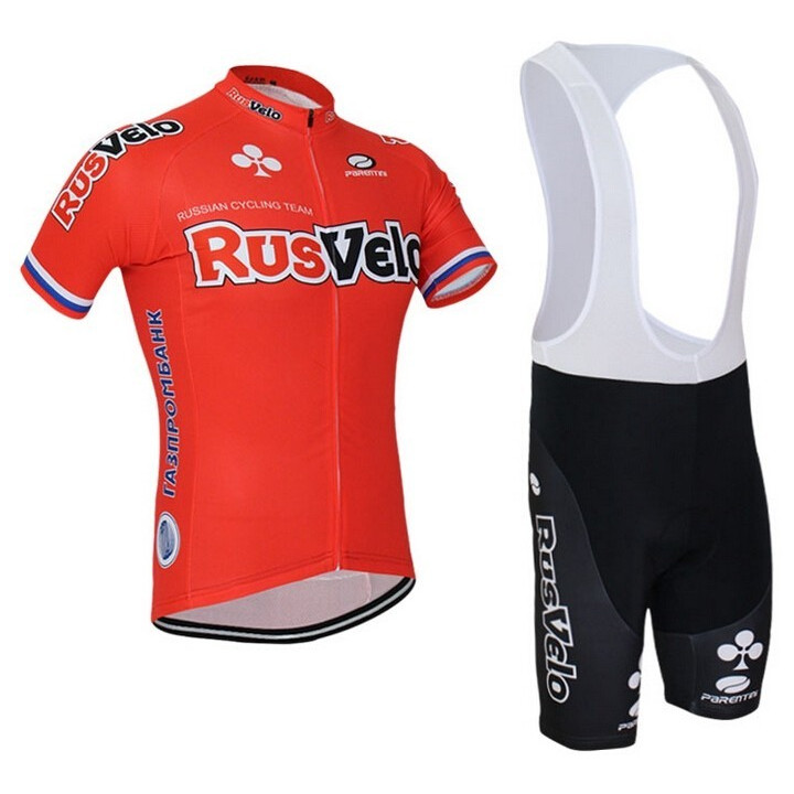 Conjunto corto de ciclismo RusVelo: comodidad y frescura para tus rutas en verano
