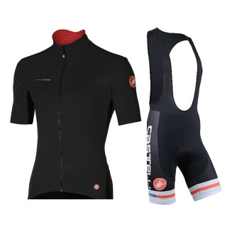 Conjunto de ciclismo Castelli: comodidad y estilo para tus paseos de verano