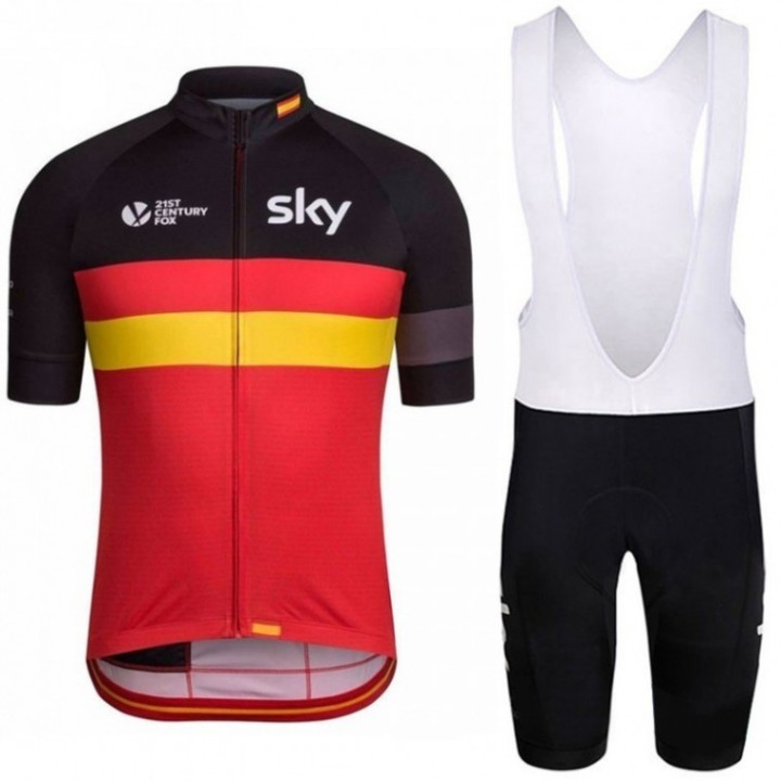 Conjunto Corto de Ciclismo SKY: Comodidad y Estilo para tus Rutas