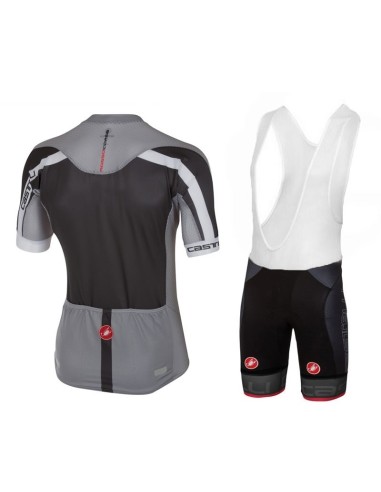 Conjunto de ciclismo Castelli: comodidad y estilo para tus paseos en verano