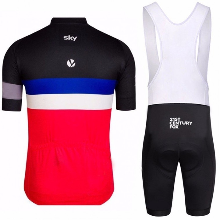 Conjunto de ciclismo corto SKY: comodidad y estilo para tus paseos