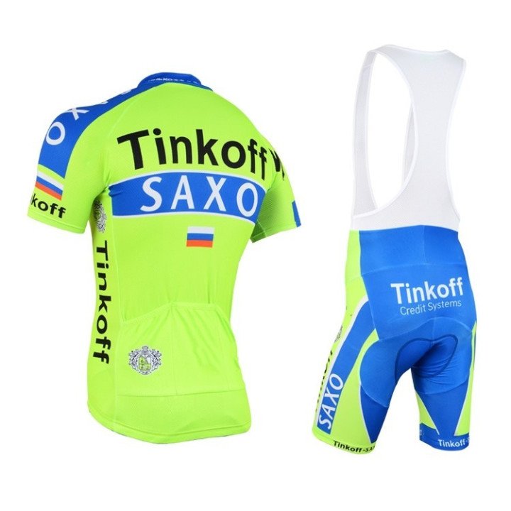 Conjunto de ciclismo Tinkoff: comodidad y frescura para tus paseos de verano