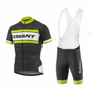 Conjunto corto de ciclismo Giant: comodidad y frescura para tus paseos