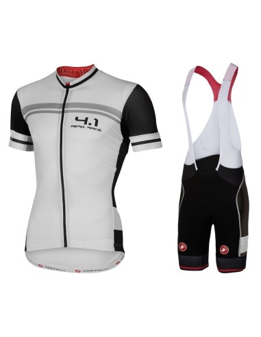 Conjunto corto de ciclismo Castelli: comodidad y estilo para tus rutas