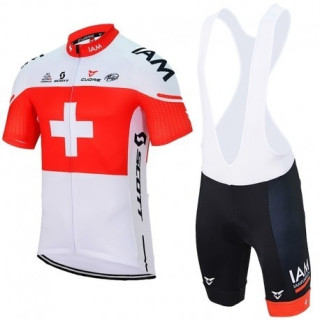 Conjunto de ciclismo corto IAM: comodidad y estilo para tus paseos